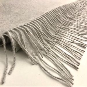 NWT DEMYLEE Cashmere Oversized Shawl Scarf Grey